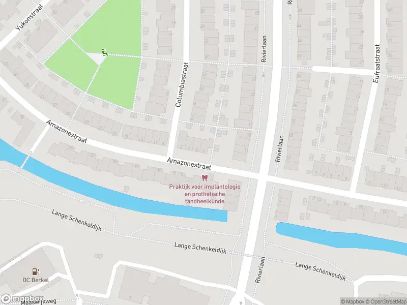 Ambulance met gepaste spoed naar de Amazonestraat in Spijkenisse