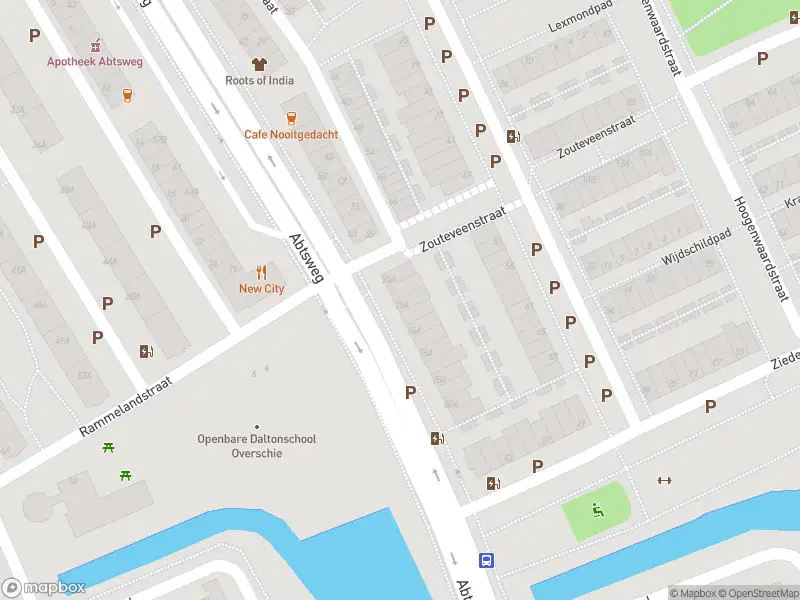 Ambulance met gepaste spoed naar de Abtsweg in Rotterdam