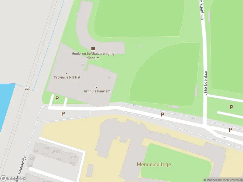 Ambulance naar de Pim Mulierlaan in Haarlem