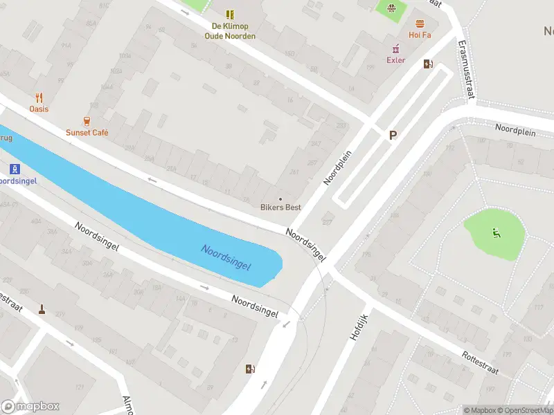 Ambulance met grote spoed naar de Noordsingel in Rotterdam