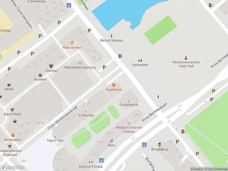 Ambulance met grote spoed naar de Frans Mortelmansstraat in Voorburg