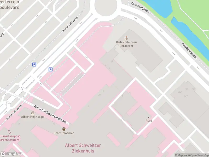 Ambulance met gepaste spoed naar de Albert Schweitzerplaats in Dordrecht
