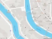 Ambulance met gepaste spoed naar de Lange Haven in Schiedam