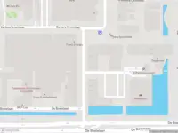 Ambulance met gepaste spoed naar de Tommaso Albinonistraat in Amsterdam