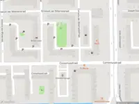 Ambulance met grote spoed naar de Alpert van Metzhof in Amsterdam