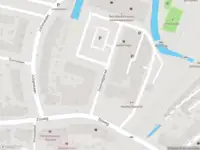 Ambulance met gepaste spoed naar de Spoorwegstraat in Haarlem