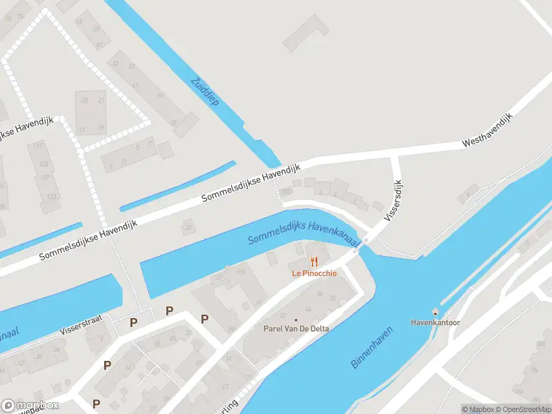 Ambulance met grote spoed naar de Sommelsdijkse Havendijk in Middelharnis