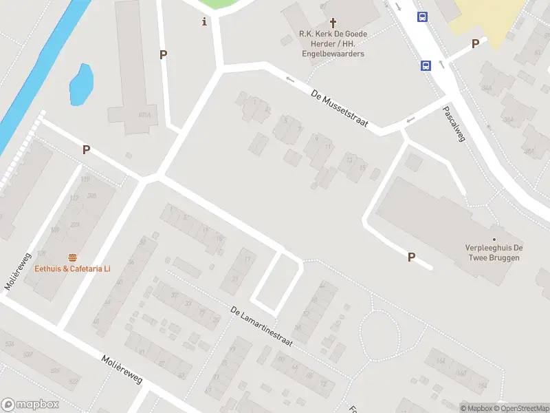 Ambulance met grote spoed naar de De Lamartinestraat in Rotterdam