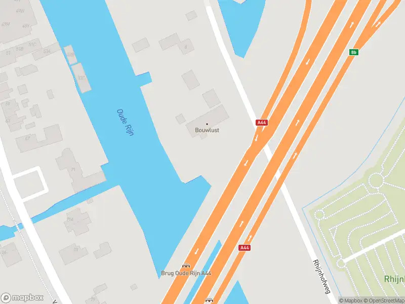 Ambulance met gepaste spoed naar de Oude Rhijnhofweg in Oegstgeest