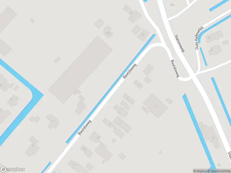 Ambulance met gepaste spoed naar de Beeldsweg in Zuidland