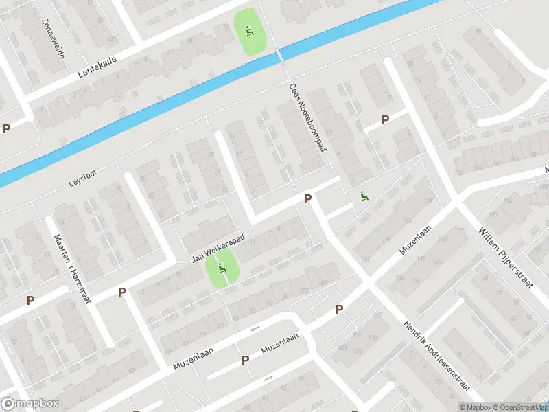 Ambulance met grote spoed naar de Harry Mulischstraat in Leiderdorp