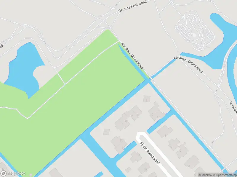 Ambulance met grote spoed naar de Lozerlaan in 's-Gravenhage
