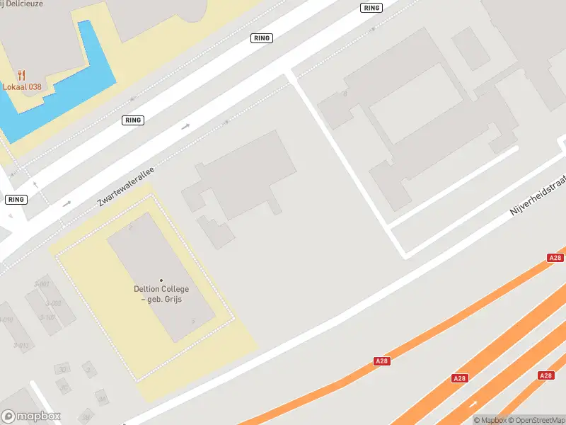 Brandweer met gepaste spoed naar de Nijverheidstraat in Zwolle