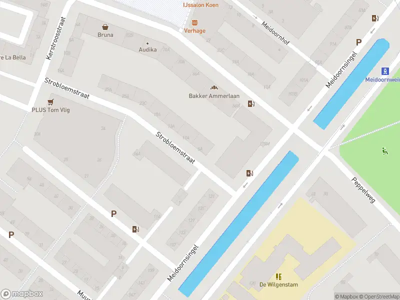 Ambulance met gepaste spoed naar de Strobloemstraat in Rotterdam