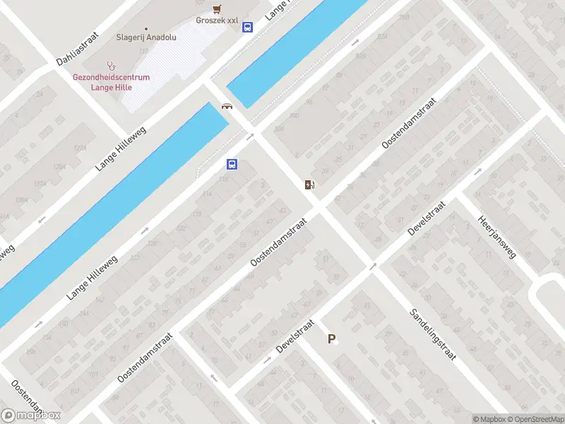 Ambulance met grote spoed naar de Oostendamstraat in Rotterdam