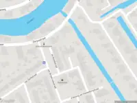 Ambulance met grote spoed naar de Van Marlotstraat in Giessenburg