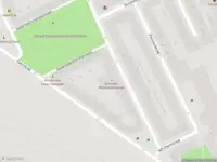 Ambulance met grote spoed naar de Oostzaanstraat in Amsterdam