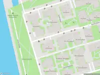 Brandweer met gepaste spoed naar de Spadinalaan in Amsterdam vanwege wateroverlast