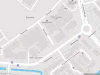 Ambulance met gepaste spoed naar de Beppy Nooijstraat in Leiden