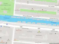 Ambulance met grote spoed naar de Weteringstraat in Amsterdam