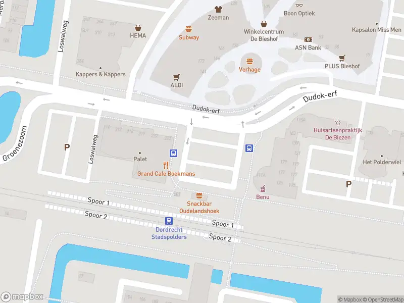 Ambulance met gepaste spoed naar de Dudokplein in Dordrecht