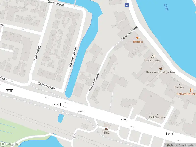 Ambulance met gepaste spoed naar de Karnemelkspad in Wormerveer