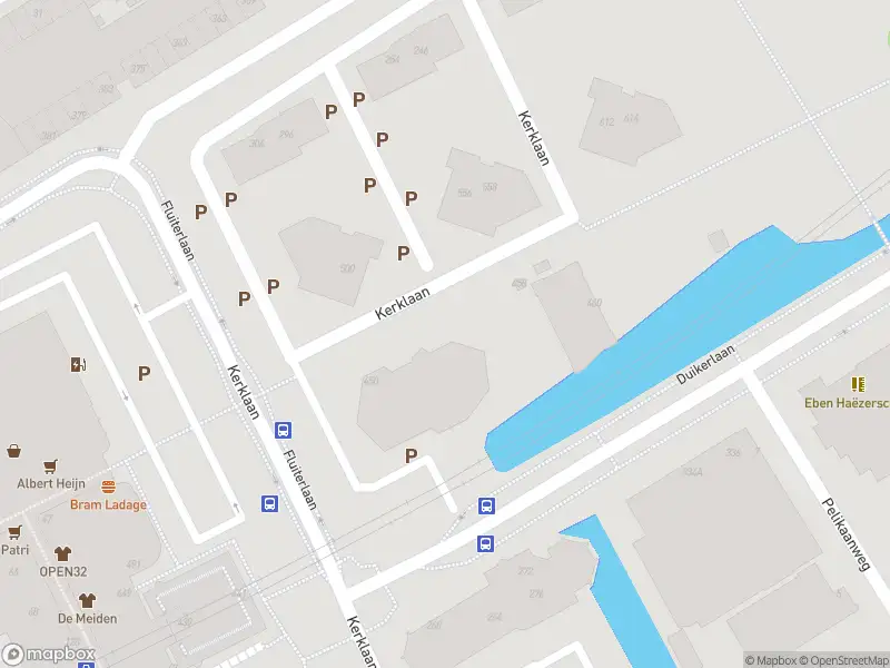 Ambulance met gepaste spoed naar de Kerklaan in Capelle aan den IJssel
