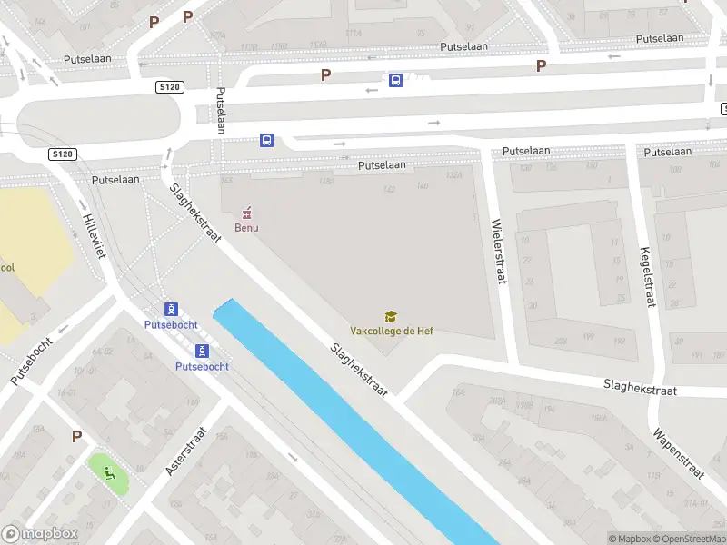 Ambulance met gepaste spoed naar de Slaghekstraat in Rotterdam