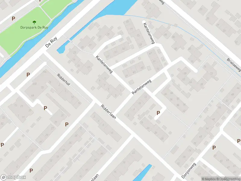 Ambulance met gepaste spoed naar de Kantelenweg in Oostvoorne