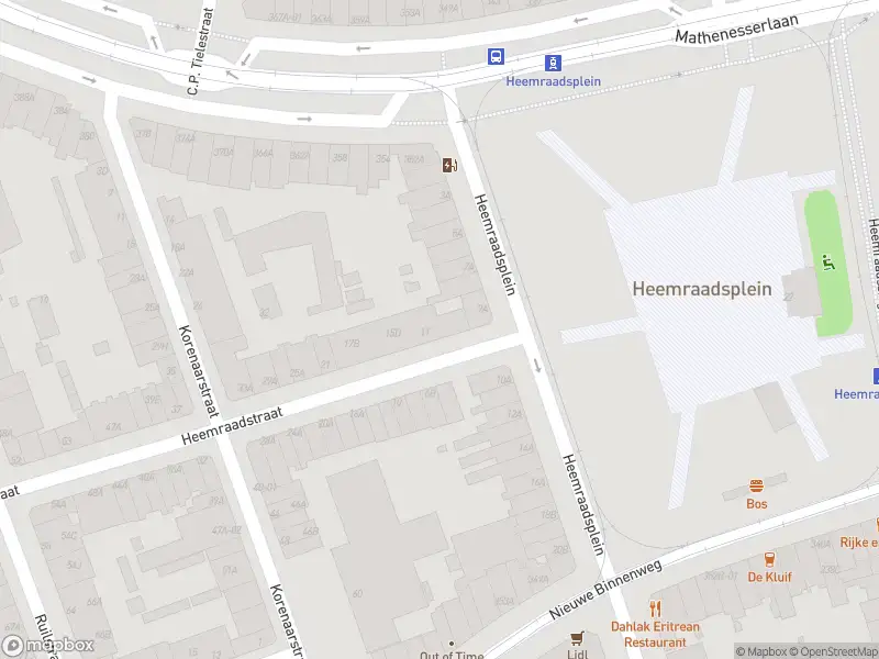 Ambulance met gepaste spoed naar de Heemraadstraat in Rotterdam