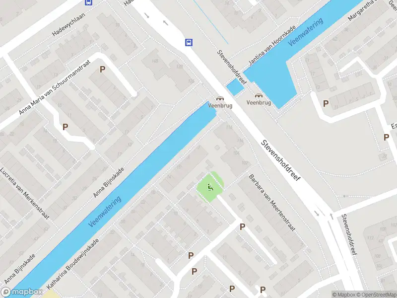 Ambulance met gepaste spoed naar de Katharina Boudewijnskade in Leiden
