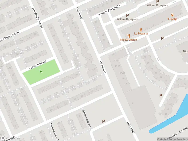 Ambulance met grote spoed naar de Uilenvliet in Zwijndrecht