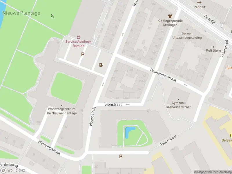 Ambulance met gepaste spoed naar de Noordeinde in Rotterdam