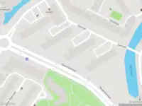 Ambulance met grote spoed naar de Damlaan in Schiedam