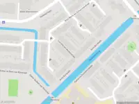Ambulance met gepaste spoed naar de Lucretia van Merkenstraat in Leiden