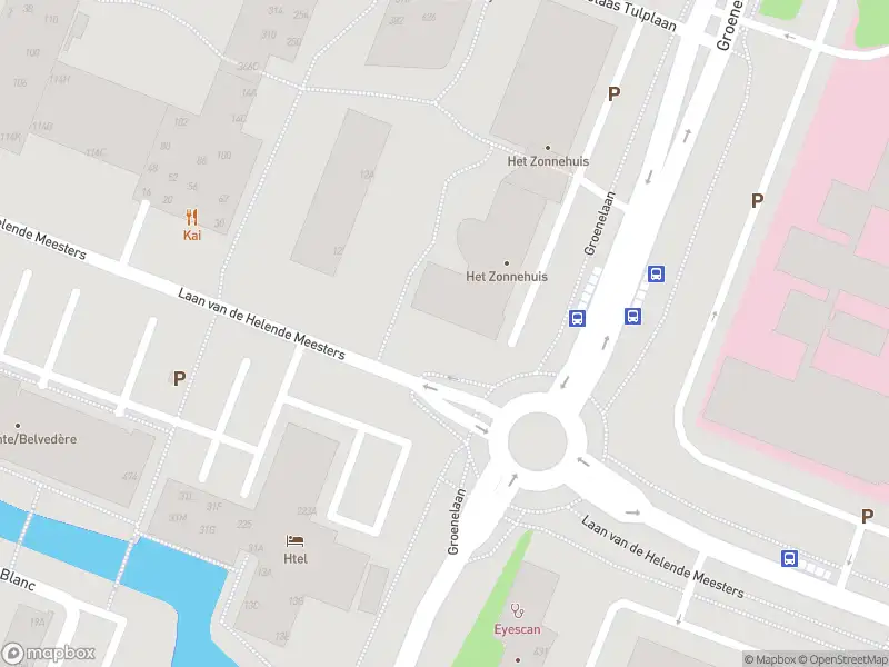 Ambulance met grote spoed naar de Groenelaan in Amstelveen