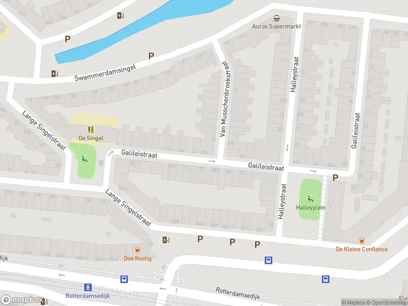 Ambulance met grote spoed naar de Galileistraat in Schiedam