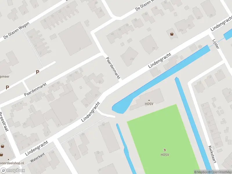 Ambulance met grote spoed naar de Lindengracht in Opmeer