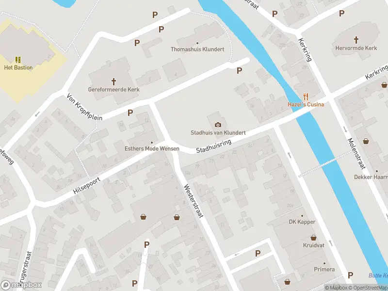 Brandweer met gepaste spoed naar de Voorstraat in Klundert vanwege een buitenbrand