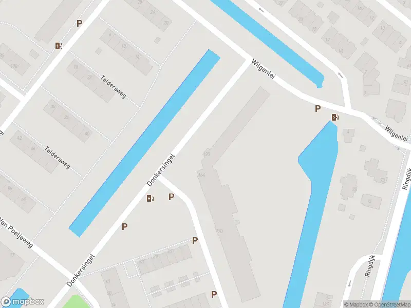 Ambulance met gepaste spoed naar de Adriaan Kluitstraat in Rotterdam