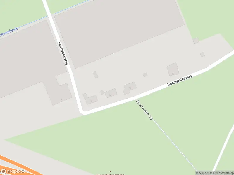 Brandweer met gepaste spoed naar de Zwartwaterweg in Venlo vanwege een buitenbrand