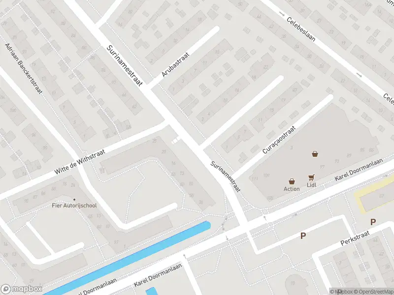 Ambulance met grote spoed naar de Surinamestraat in Zwijndrecht