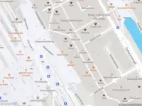Brandweer met gepaste spoed naar de Stationsplein in Utrecht vanwege een liftopsluiting