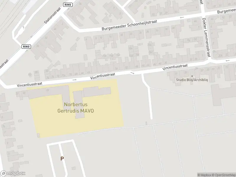 Brandweer met gepaste spoed naar de Stationsplein in Roosendaal vanwege een liftopsluiting