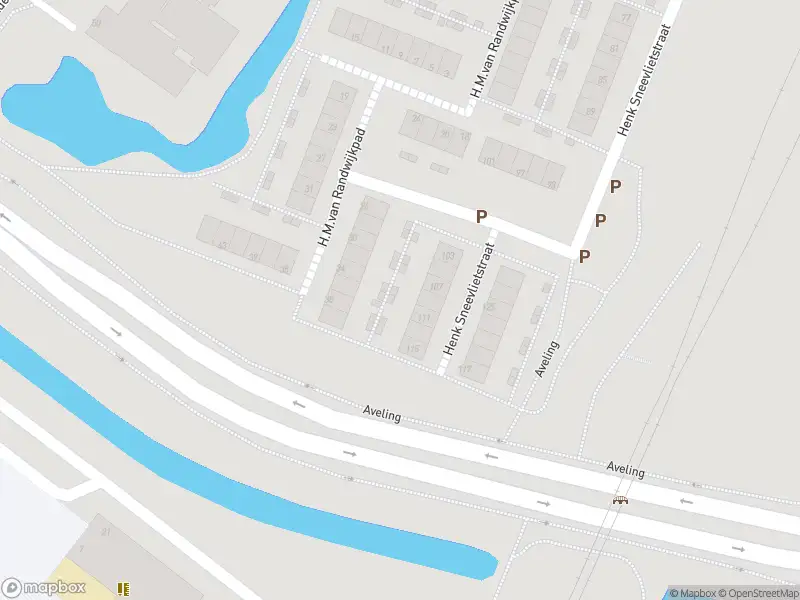 Brandweer met gepaste spoed naar de Viskaarweg in Hoogvliet Rotterdam vanwege een liftopsluiting