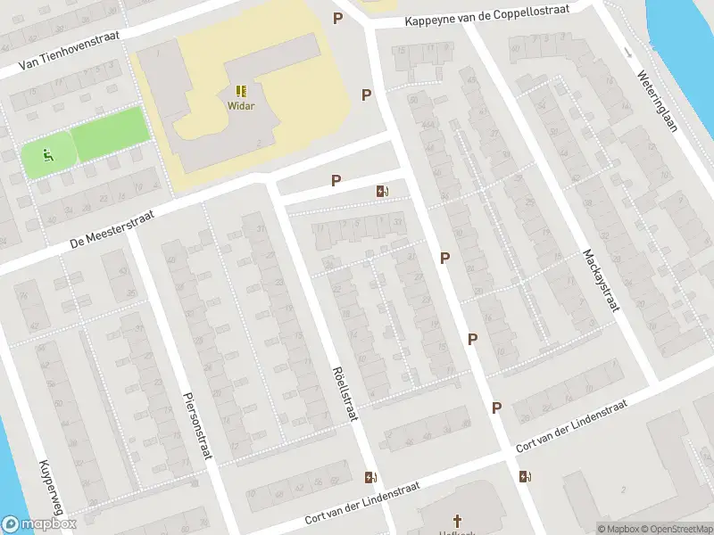 Ambulance met grote spoed naar de Cort van der Lindenstraat in Delft