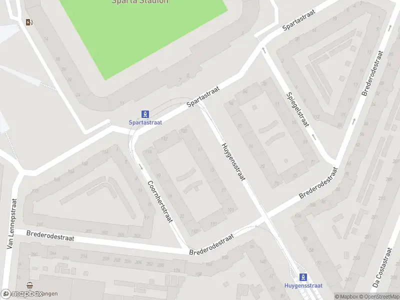 Ambulance met grote spoed naar de Huygensstraat in Rotterdam