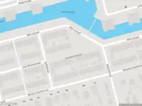 Ambulance met gepaste spoed naar de Jean Monnetstraat in Rotterdam