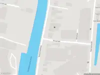 Ambulance met grote spoed naar de Almstraat in Rotterdam