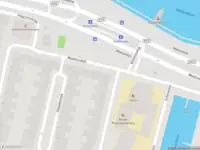 Ambulance met grote spoed naar de Westkousdijk in Rotterdam